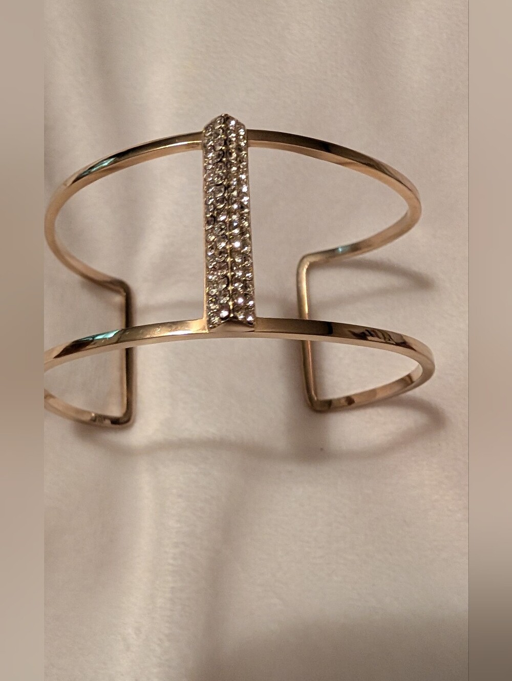Henri Bendel Crystal Bar Cuff Bracelet GUC